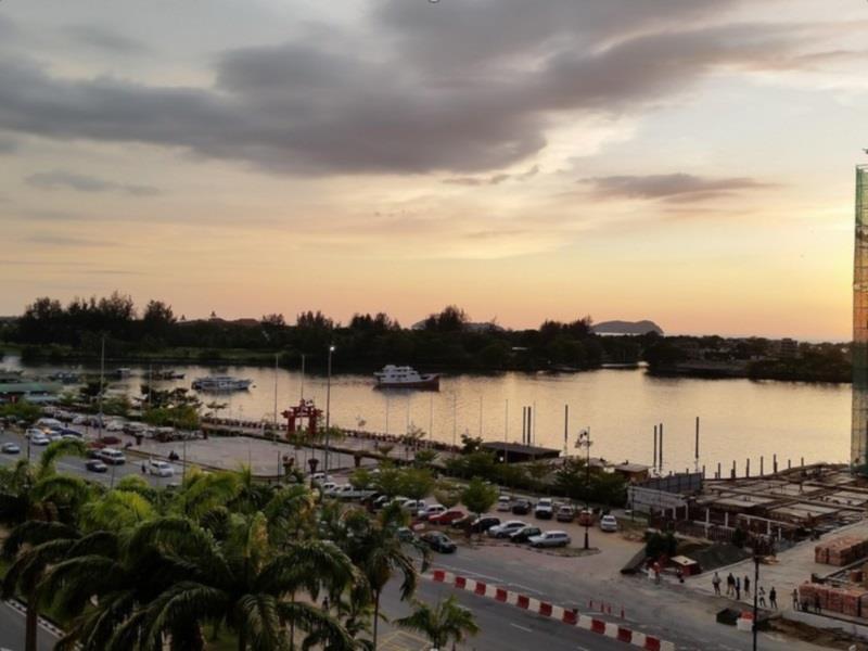 Kk Waterfront Suites At Marina Court Κότα Κιναμπαλού Εξωτερικό φωτογραφία